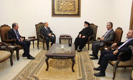 El general Aoun visita al líder de la Resistencia